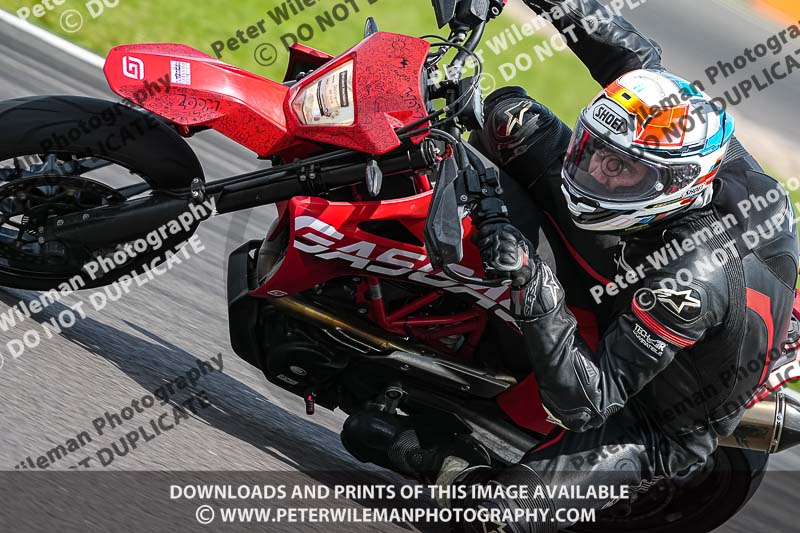 donington no limits trackday;donington park photographs;donington trackday photographs;estoril;event digital images;motorbikes;no limits;no limits trackdays;peter wileman photography;portugal;trackday;trackday digital images;trackday photos